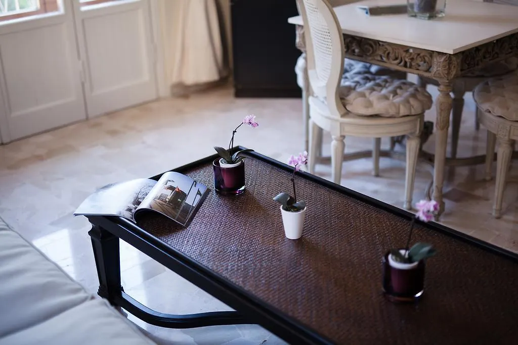 Kometa Suites & Apartments Флоренция