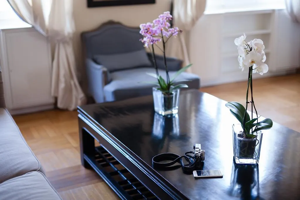 Kometa Suites & Apartments Флоренция