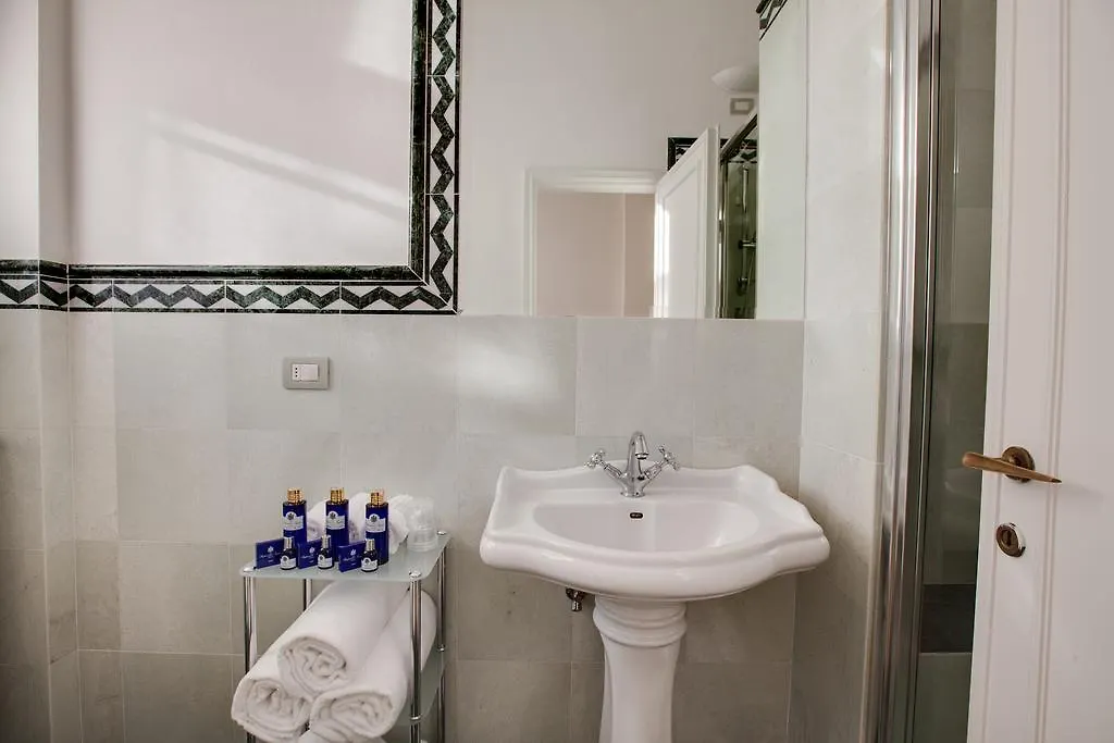 Kometa Suites & Apartments Флоренция
