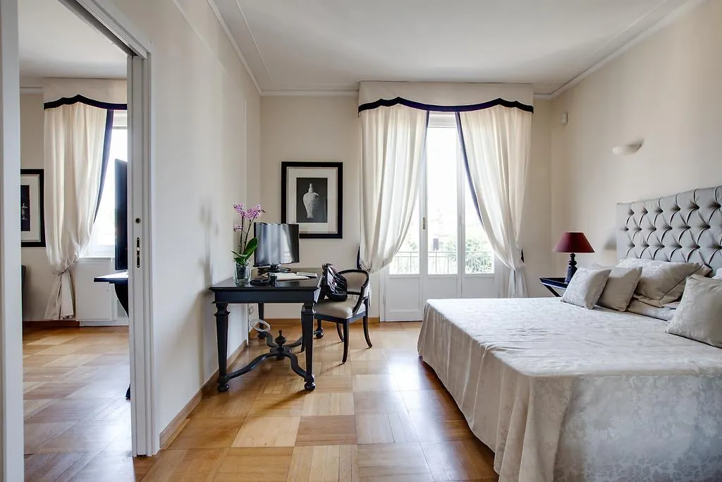 Kometa Suites & Apartments Флоренция