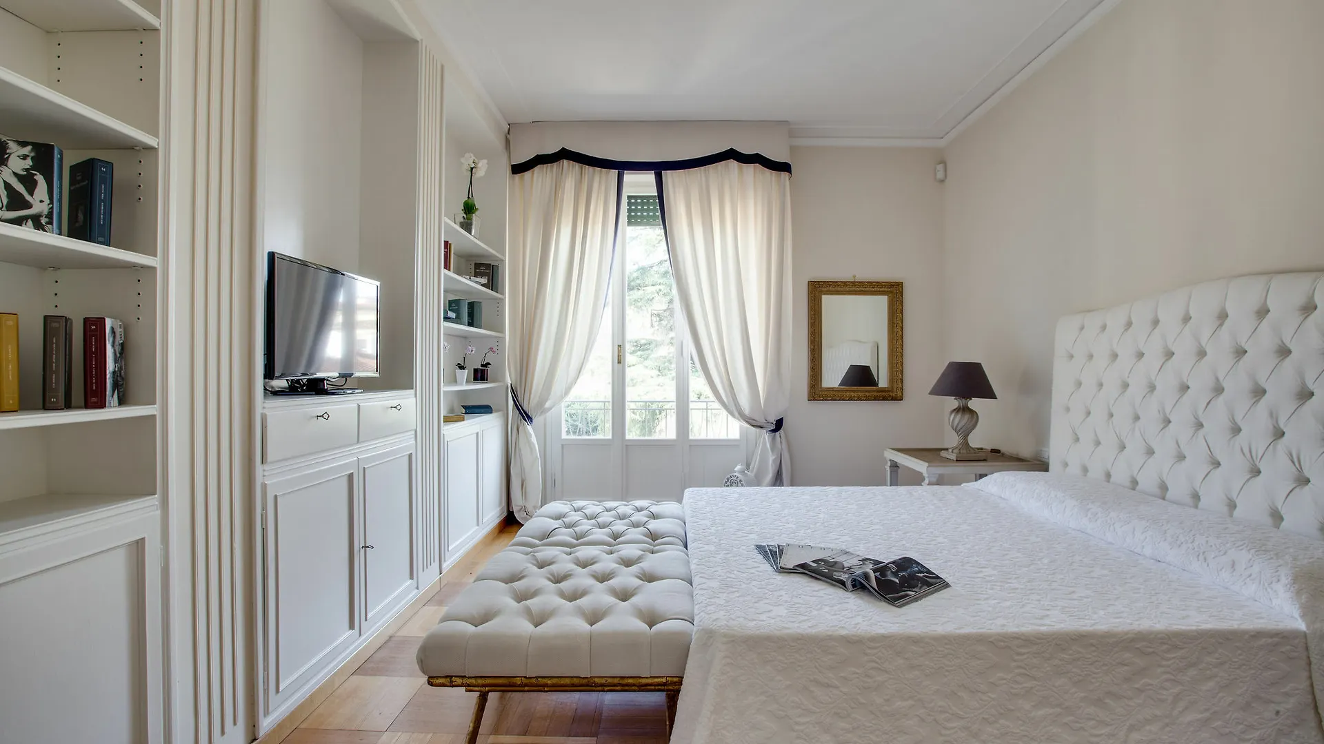 Kometa Suites & Apartments Флоренция
